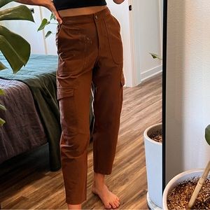 Lululemon  Light Utilitech Cargo Pocket HR Pant